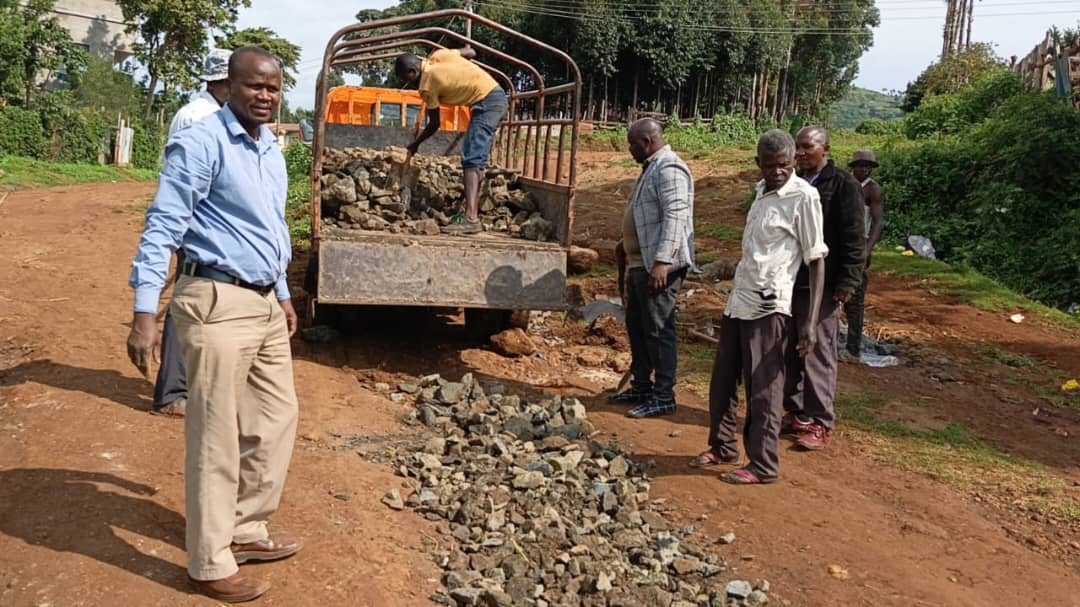 Kapchorwa Residents Take Matters into Their Own Hands, Repair Abandoned Road Amidst Leaders Neglect